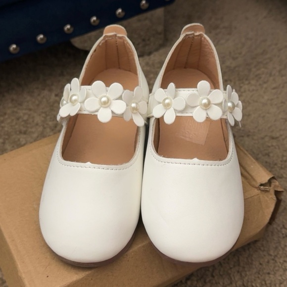 SHEIN Toddler Girls Dress Shoe - Picture 1 of 11